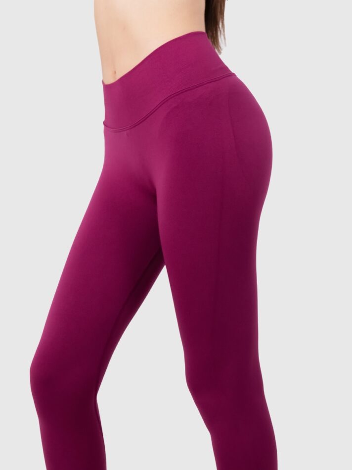 Silhouette Seamless Push Up Leggings - S/M, PRUGNA