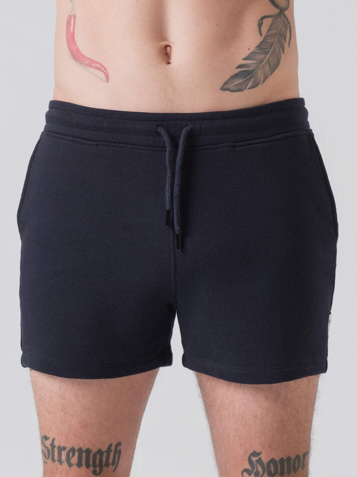 District Shorts Man