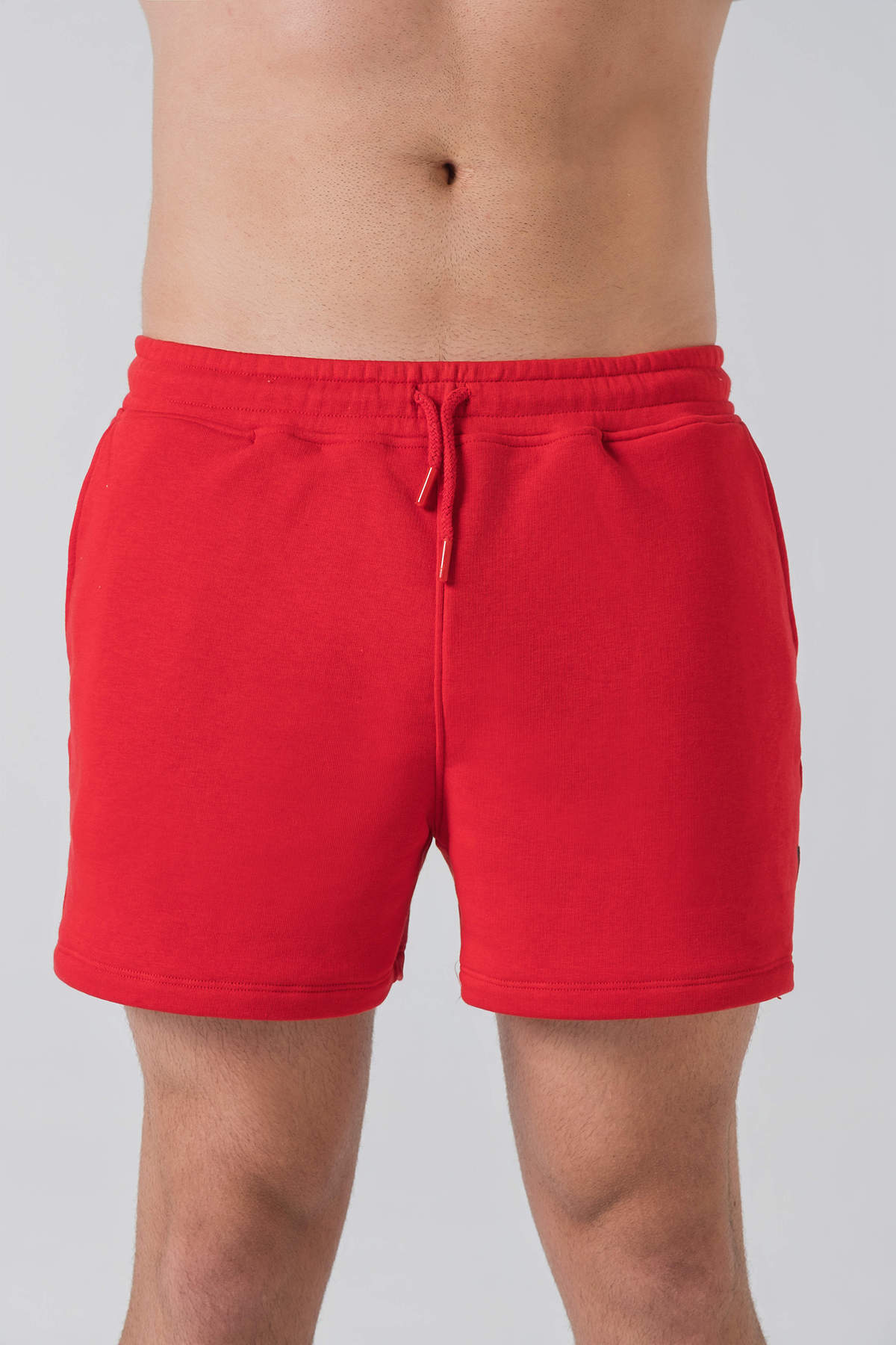 District Shorts Man RED