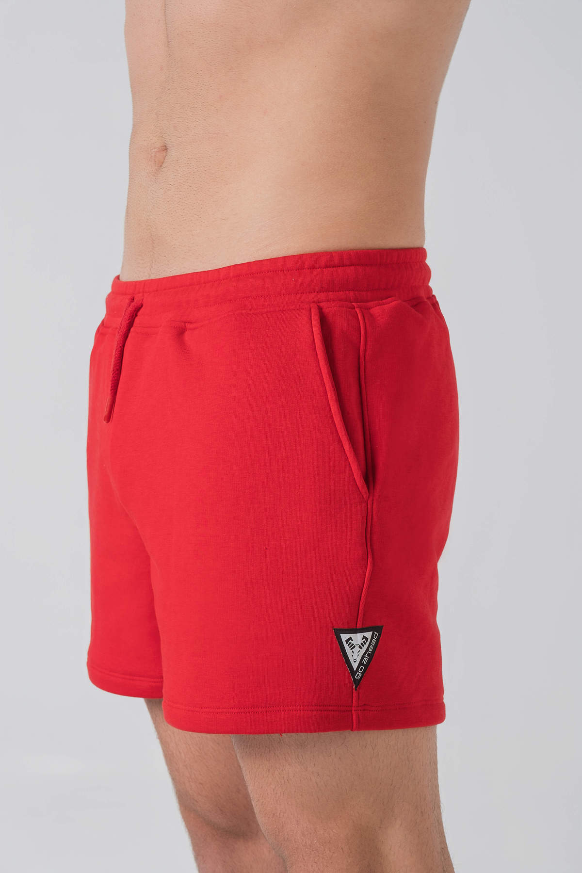 District Shorts Man RED