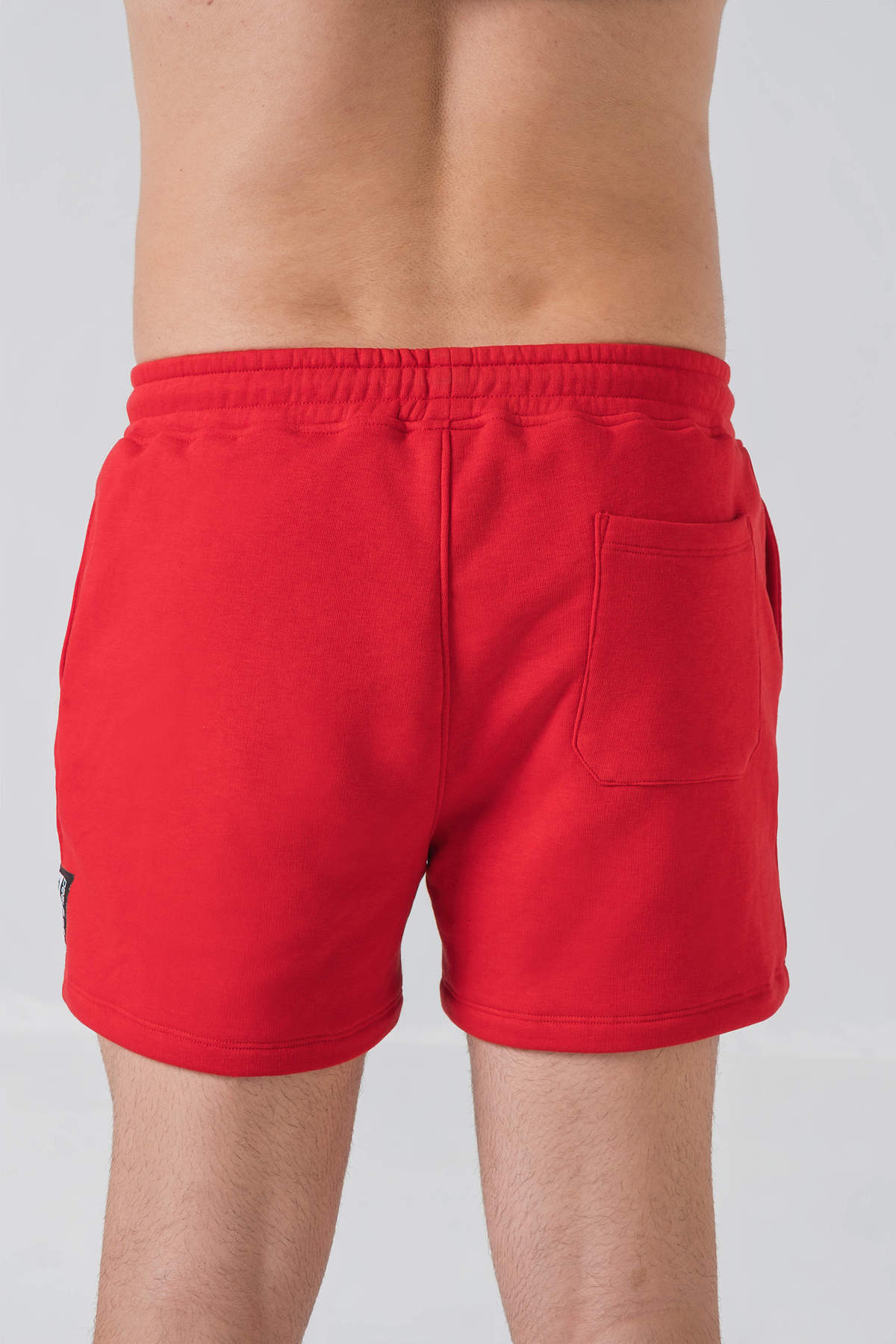 District Shorts Man RED