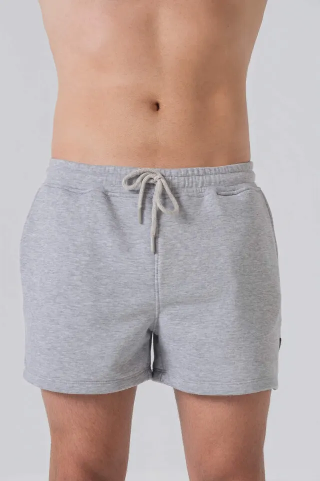 District Shorts Man