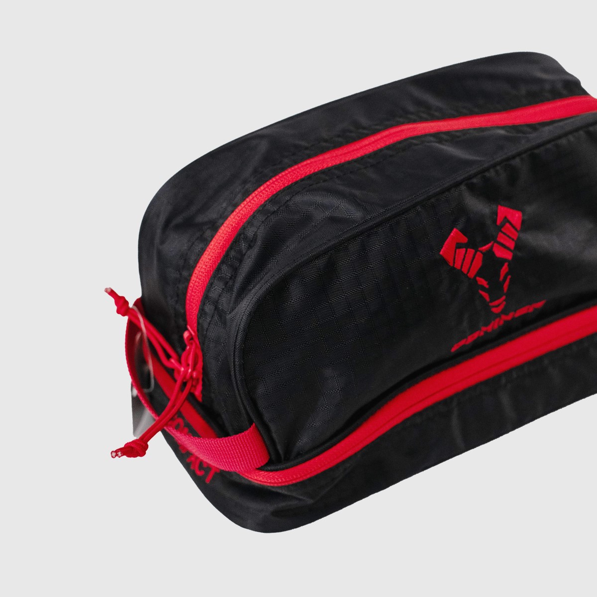 MALEVE Compact 5L Bag Black Caviar