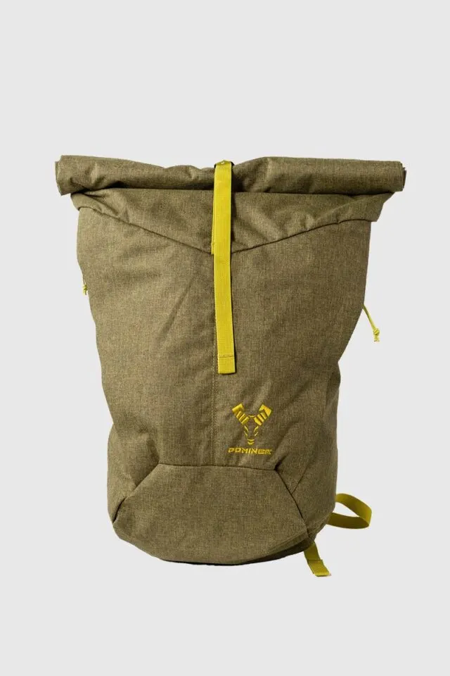 MALEVE Dori 30L Backpack