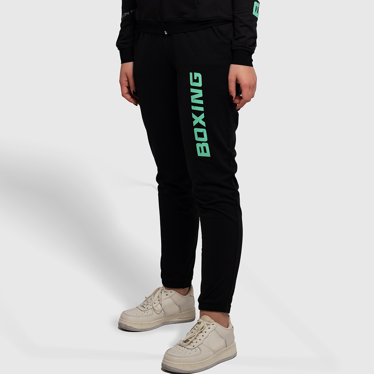 UNTAMED Iron Fist Joggers Woman BLACK MINT