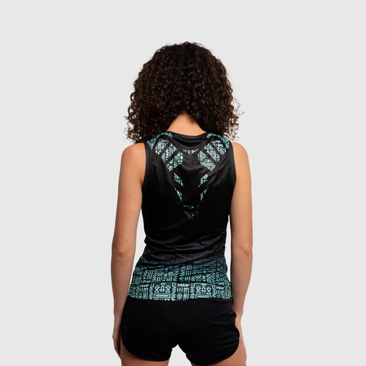 UNTAMED Iron Fist Sleeveless T-shirt Woman BLACK MINT