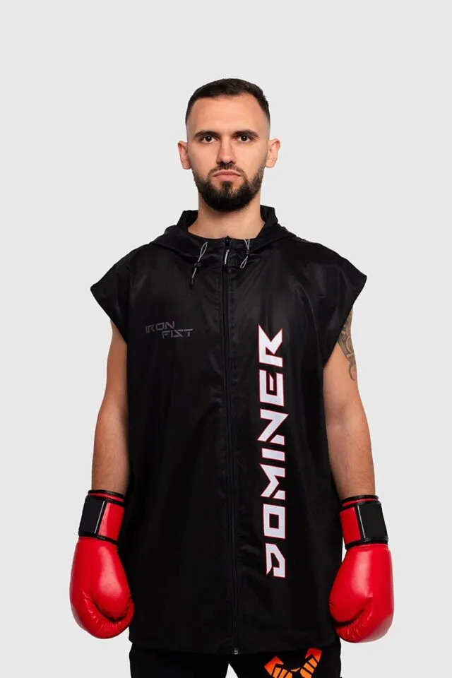 UNTAMED Iron Fist Vest Man