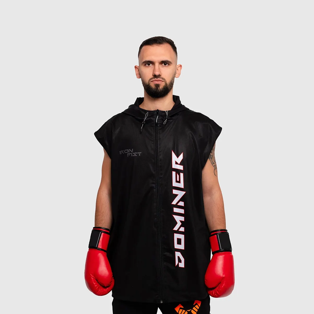 UNTAMED Iron Fist Vest Man BLACK