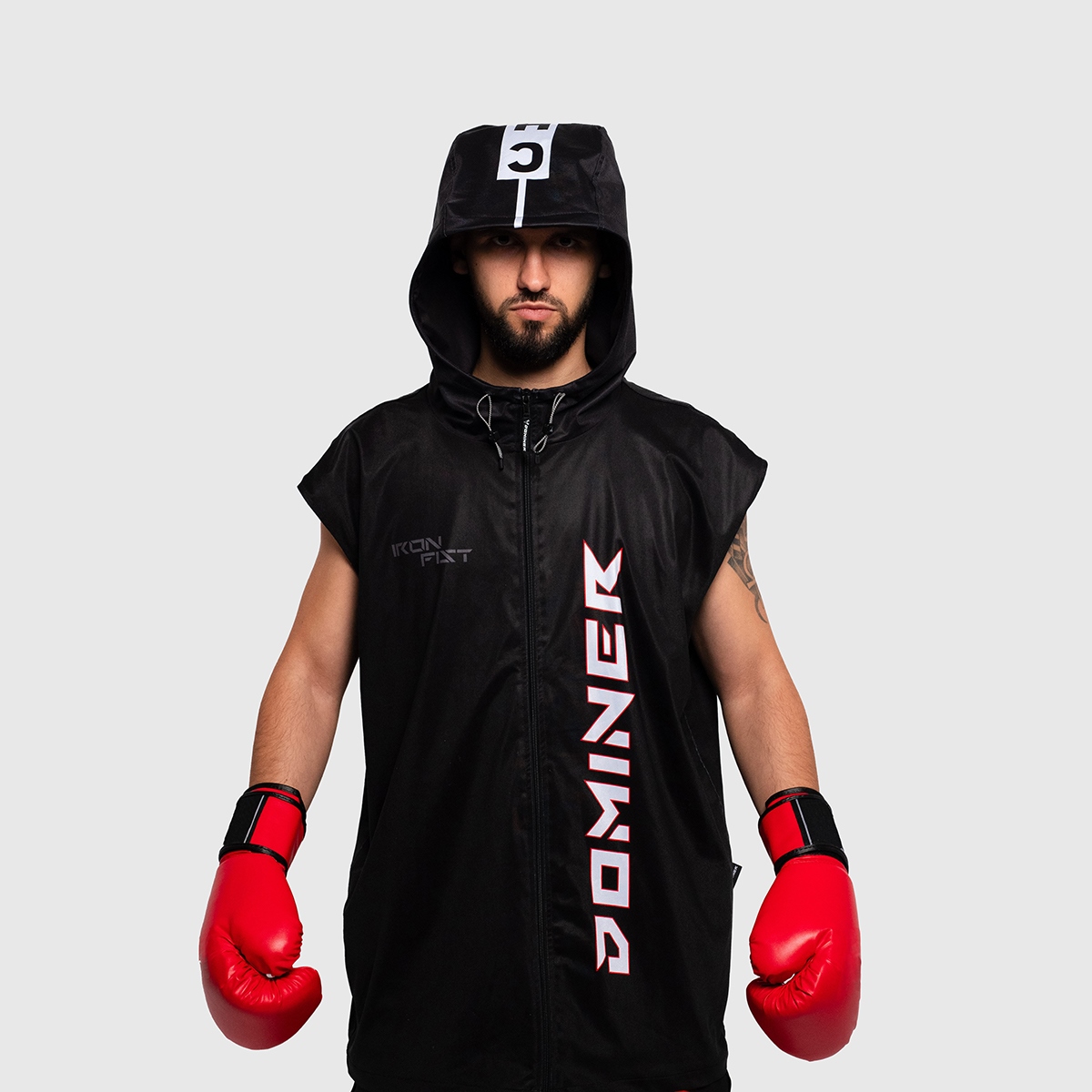 UNTAMED Iron Fist Vest Man BLACK