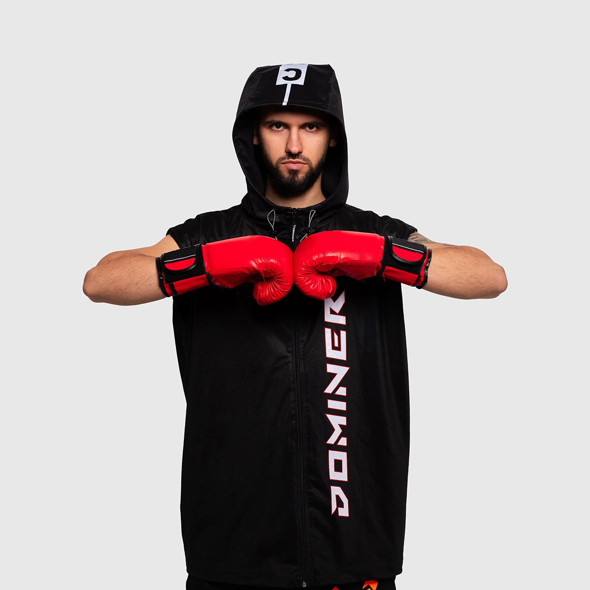 UNTAMED Iron Fist Vest Man BLACK