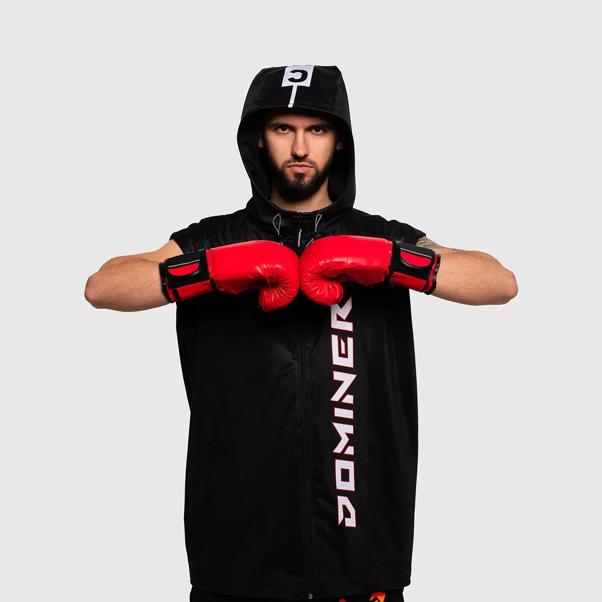 UNTAMED Iron Fist Vest Man BLACK