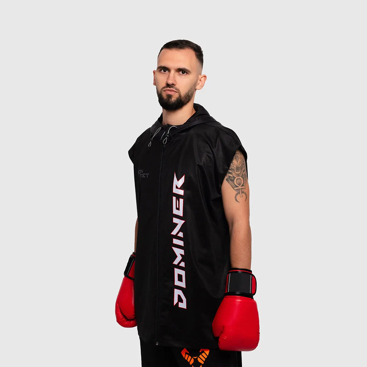 UNTAMED Iron Fist Vest Man BLACK