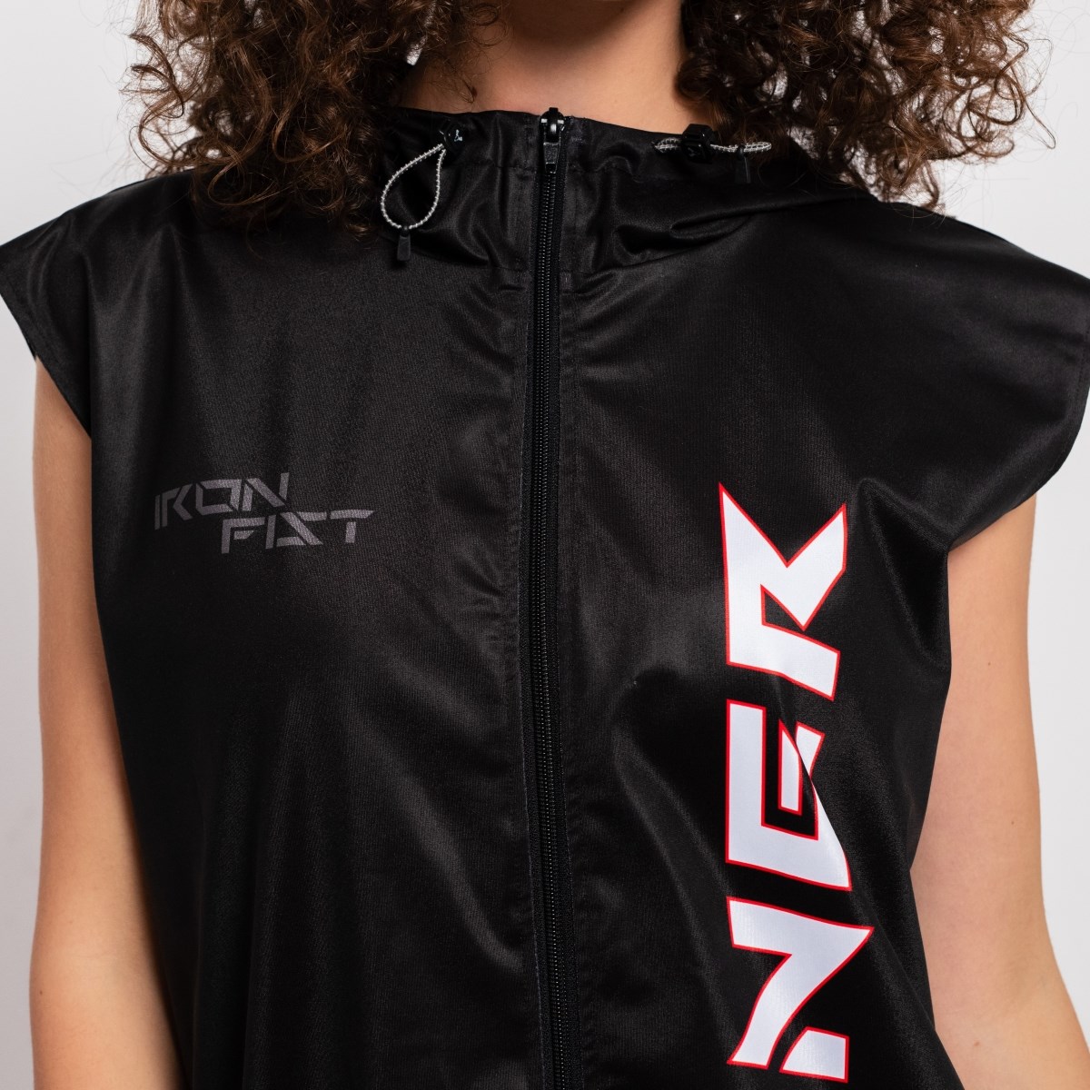UNTAMED Iron Fist Vest Woman BLACK