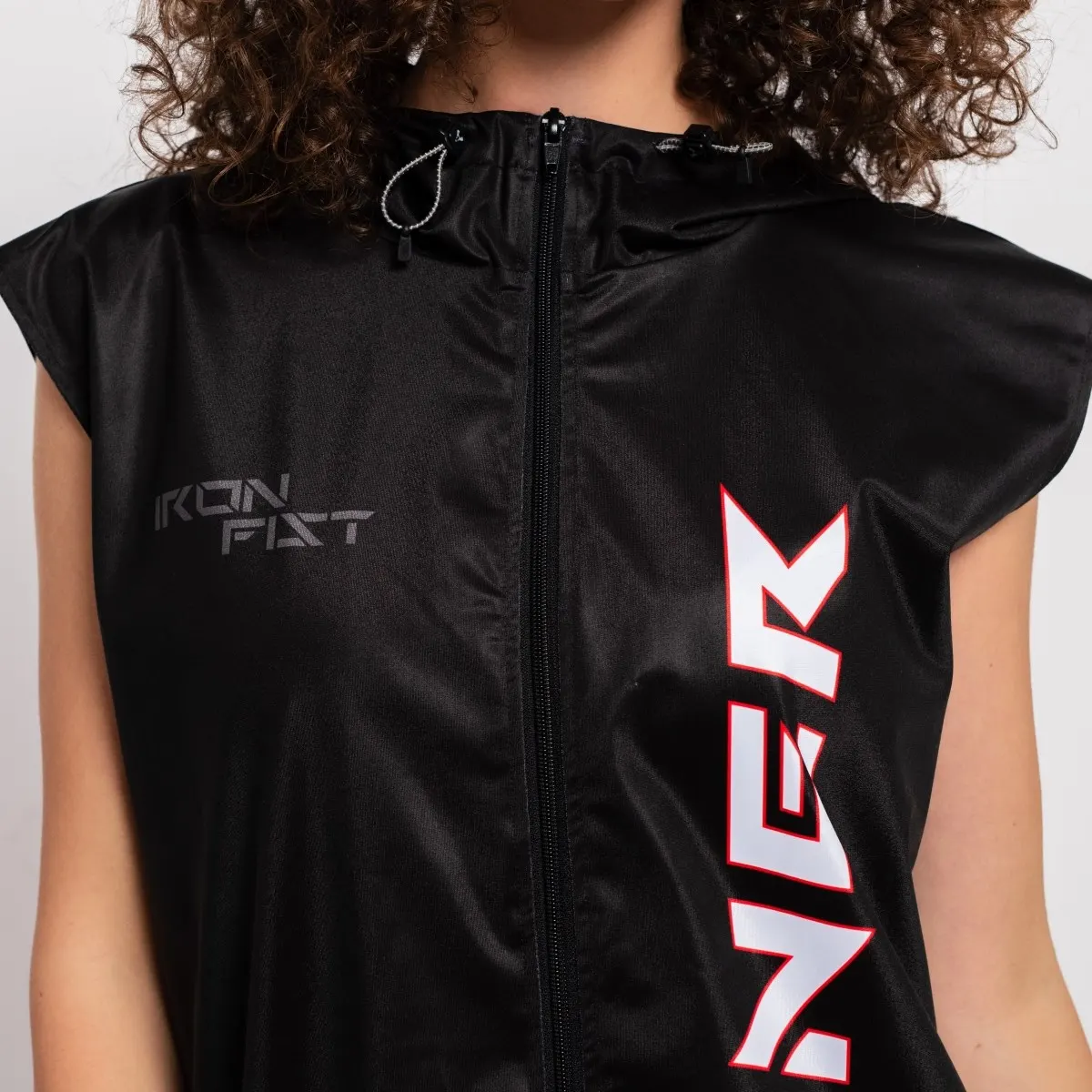 UNTAMED Iron Fist Vest Woman BLACK